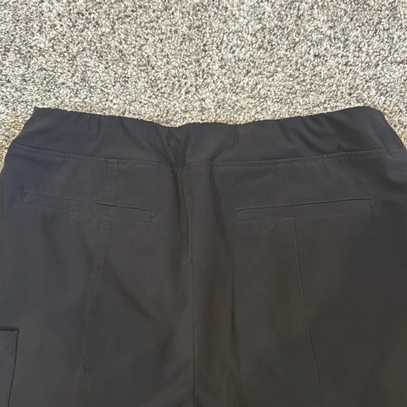 Chico’s Zenergy Pull On Elastic Waist Shorts 2 (12) - Picture 5 of 7